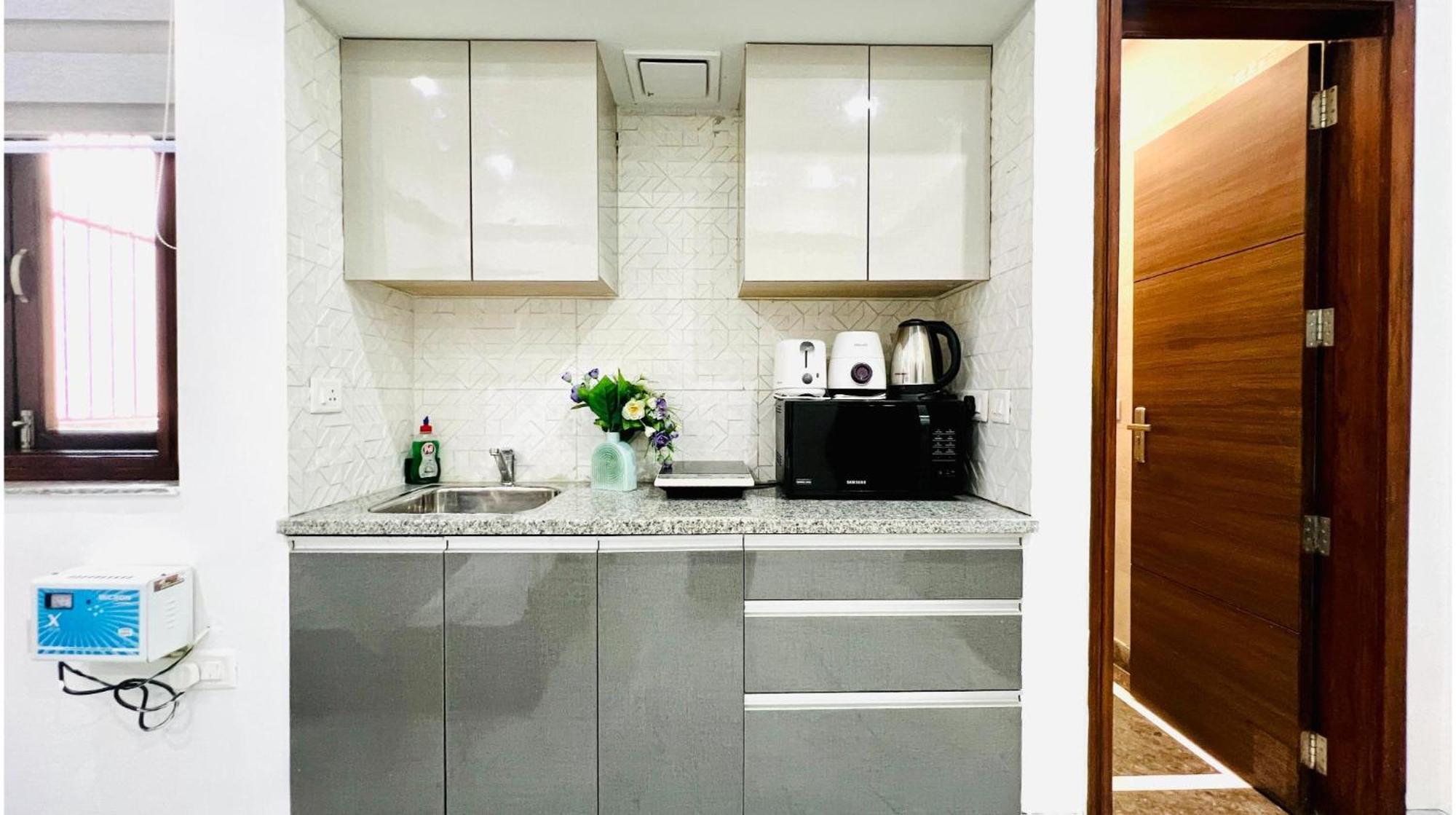 Olive Service Apartments - Golf Course Road Гургаон Экстерьер фото